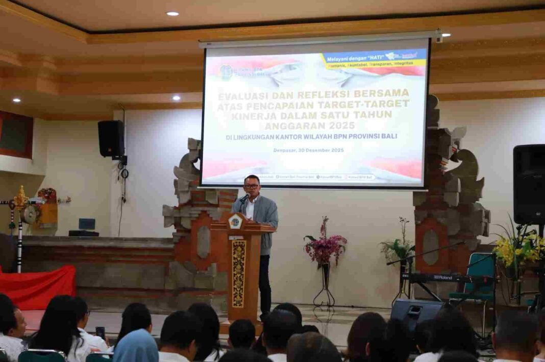 Kanwil BPN Bali Gelar Evaluasi Kinerja 2025, Penghargaan Diberikan Untuk Satuan Kerja Berprestasi