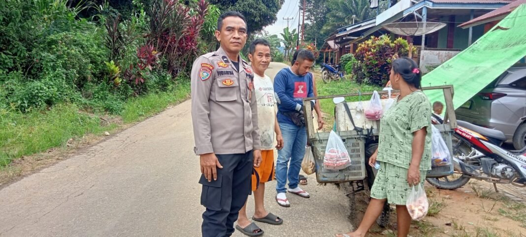 Tukang Sayur Kaget Disambangi Polisi, Ternyata Ini Tujuannya