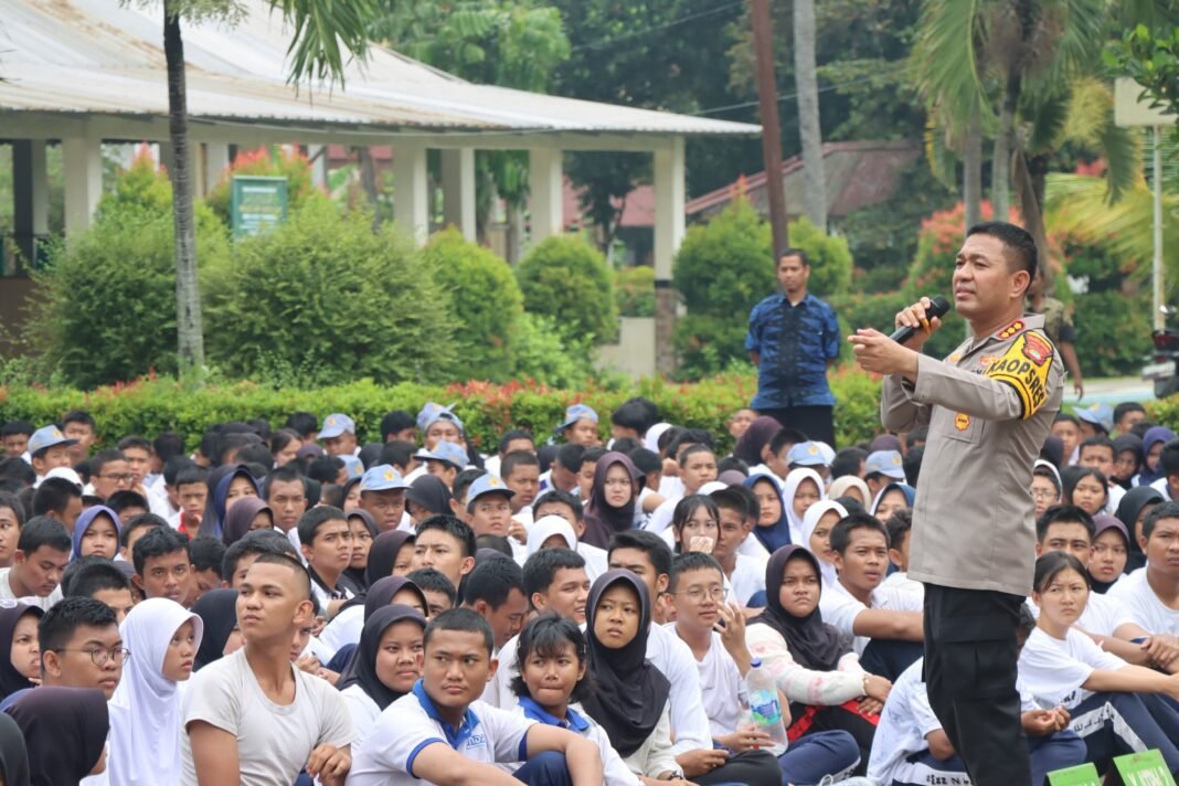 Mitigasi Sekolah Rawan Tawuran, Kapolres Metro Tangerang Kota Gelar Program Police Go to School