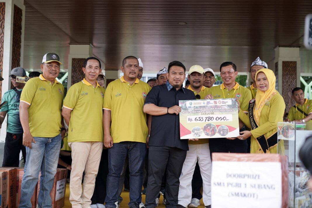 Puncak HUT PGRI Ke -80 pengukuhan Bunda Guru Kabupaten Subang, Dan berikan Donasi Korban bencana alam