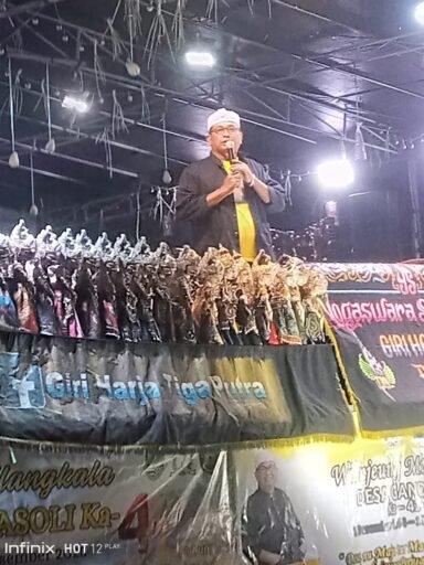 Wayang golek Giri Harja III Putra Meriahkan Puncak Acara Milangkala Desa Gandasoli ke -41 Tahun 2025