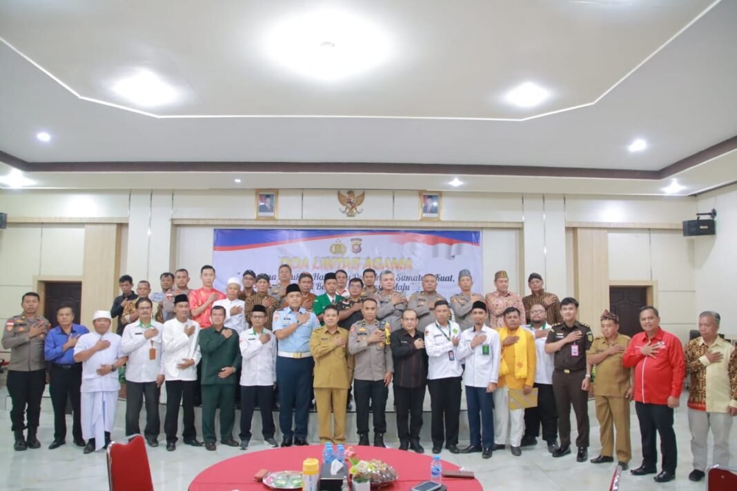 Polres Bengkayang Gelar Doa Lintas Agama, Satukan Hati untuk Pulau Sumatera dan Kondusifitas Akhir Tahun