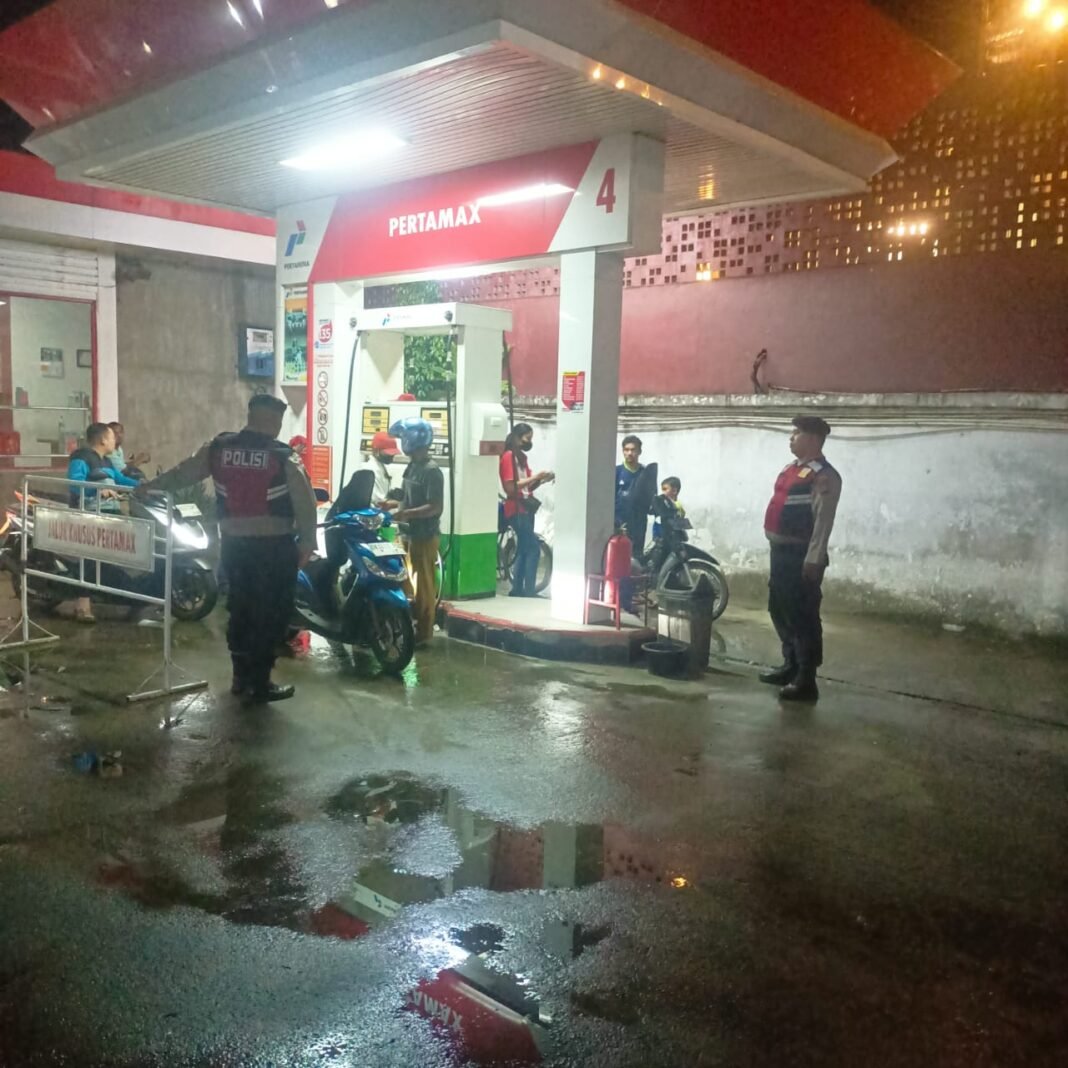 SAT SAMAPTA POLRES LANGKAT LAKSANAKAN PATROLI PRESISI BLUE LIGHT, CIPTAKAN SITUASI AMAN DAN KONDUSIF