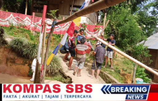 Desa Tanete Tomba Gelar Perlombaan Panjat Pinang dalam Rangka Menyambut Tahun Baru 2026