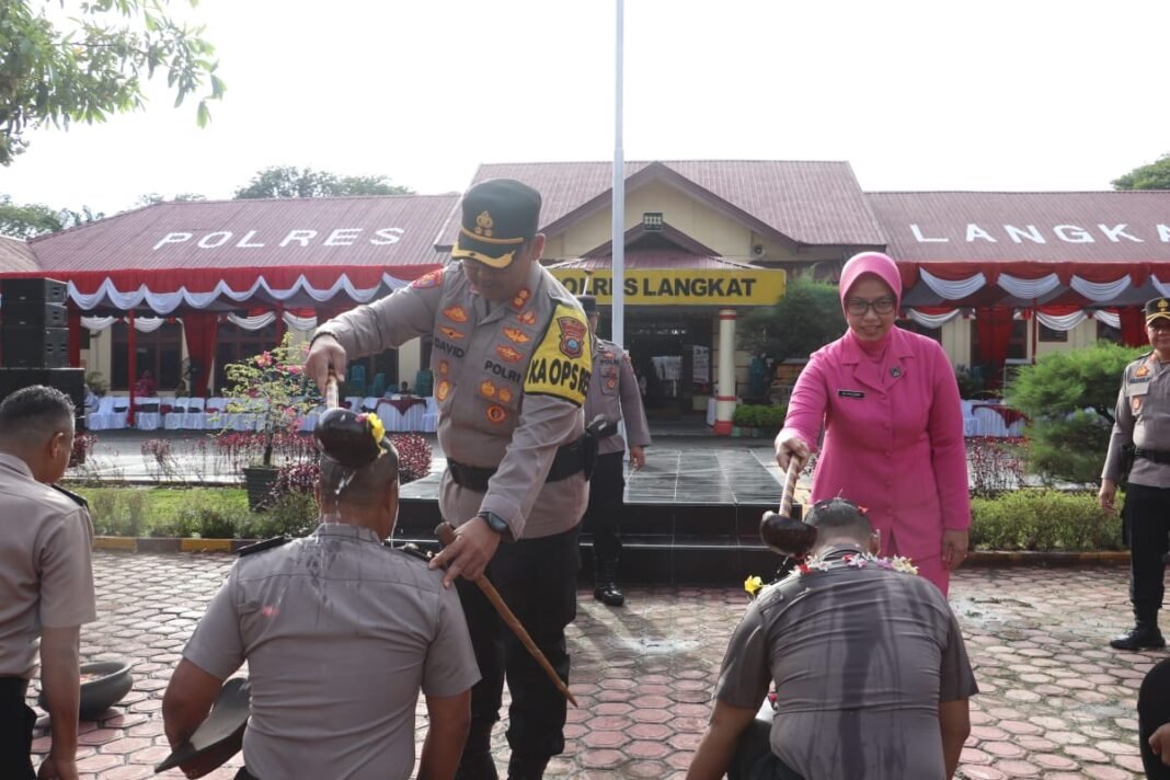 Polres Langkat Gelar Upacara Kenaikan Pangkat Perwira, Bintara dan PNS TMT 1 Januari 2026