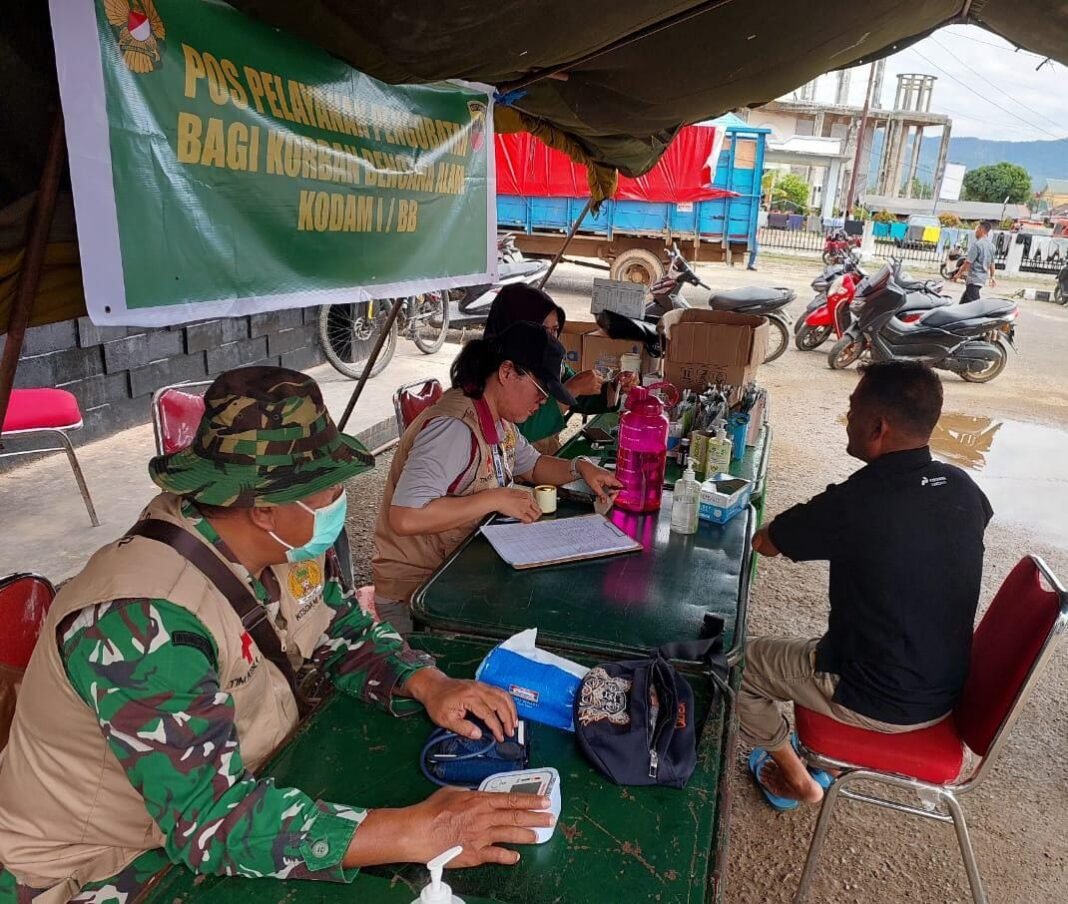 Satgas Gulbencal Kesdam I/BB Terus Layani Kesehatan Warga Terdampak Bencana di Pandan