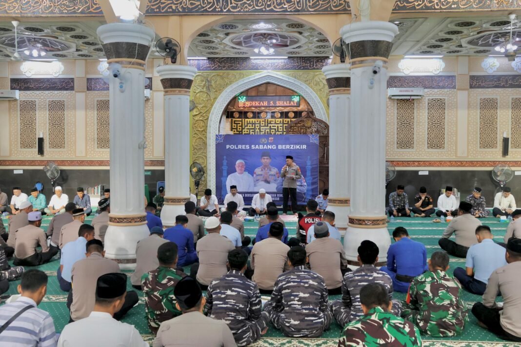 Polres Sabang Gelar Zikir Dan Doa Bersama Untuk Korban Banjir Dan Longsor Aceh, Sumut Dan Sumbar| Kompas.SBS.