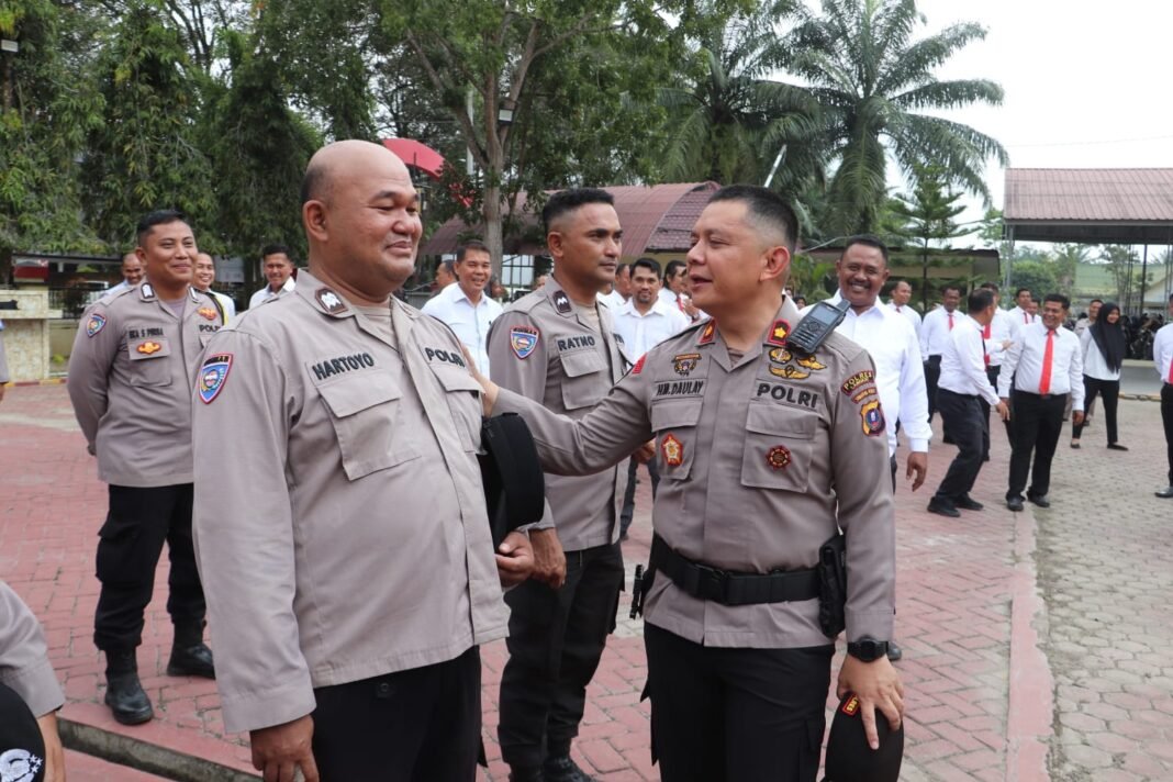Wakapolres Langkat Sampaikan Atensi Kapolres Saat Apel Jam Pimpinan