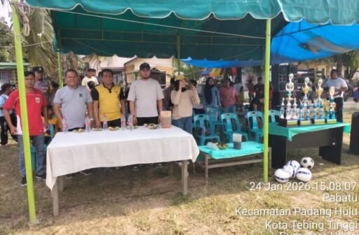 Polsek Padang Hulu Amankan Pembukaan Turnamen Sepak Bola RV Gank Cup I