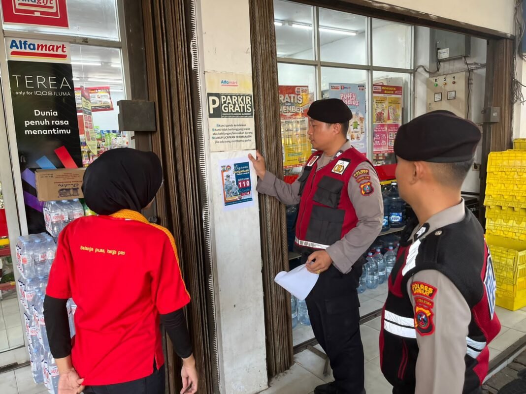 Sat Samapta Polres Langkat Gelar Patroli Blue Light dan Sosialisasi Call Center 110