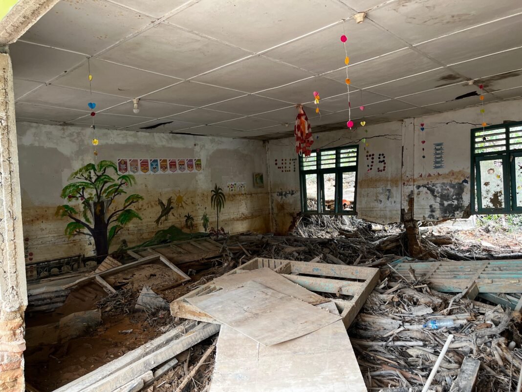 Satgas Gulbencal Laksanakan Pembersihan Ulang SDN 158506 Tukka Akibat Banjir Susulan