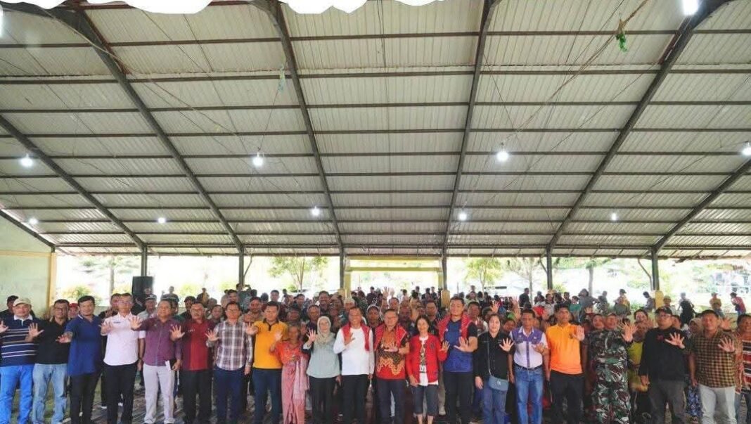 Bupati Karo Hadiri Sambang Warga dan Gerakan Indonesia ASRI di Desa Payung