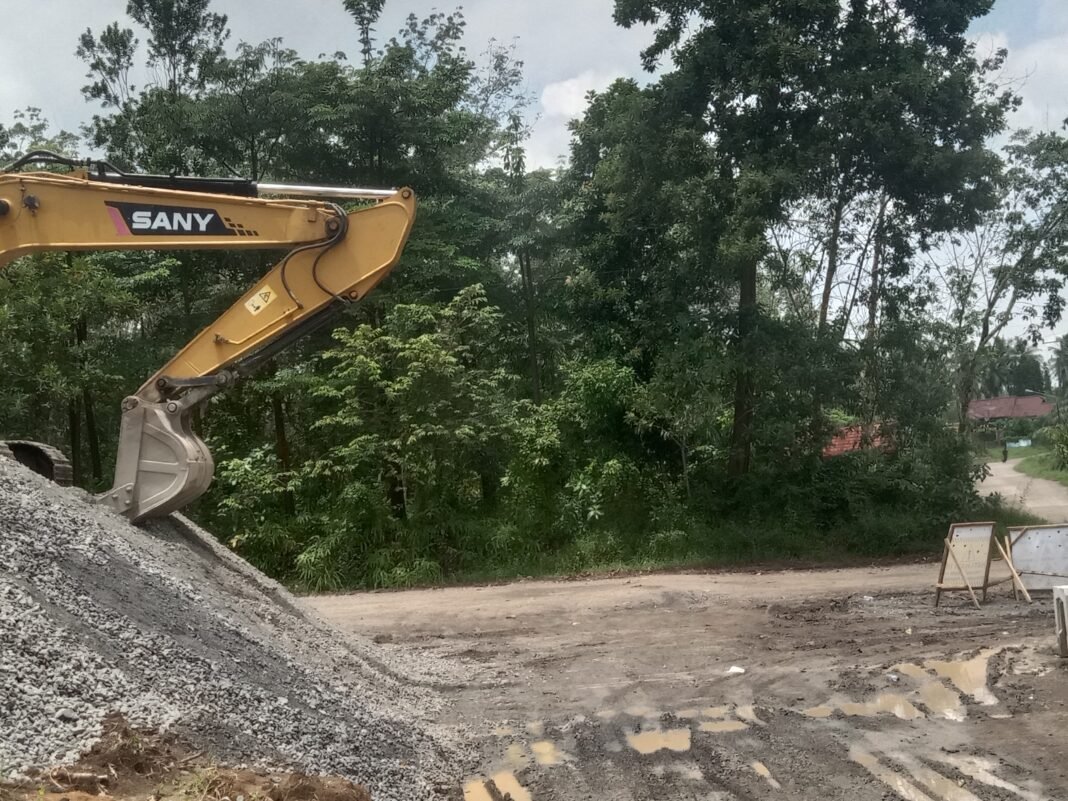 Pembangunan jalan cor purun timur ada pencemarahan lingukangan