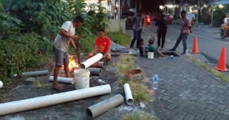 Gercep, PDAM Kota Bitung Perbaiki Pipa Bocor Di Wilayah Kecamatan Girian.