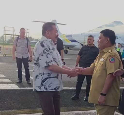 Orang Nomor Satu di Korps Adhyaksa Tiba Di Bumi Nyiur Melambai Dan Di Sambut Gubernur Sulut