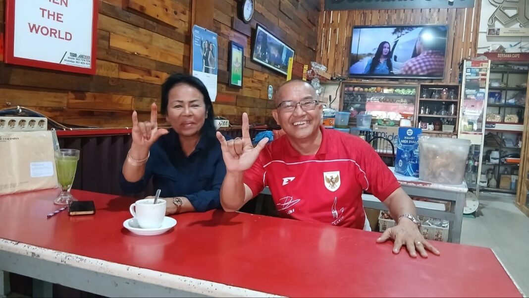 Hakim Torong SH : Diskusi Sambil Ngopi Bersama Senior Siti Aminah Br Perangin-Angin