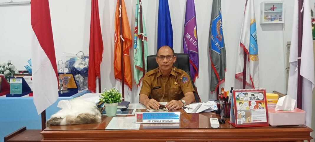 SMK Negeri 1 Bitung luncurkan Program Guru Magang Di Perindustrian, Ini Kata Drs. Christo A. Lewan