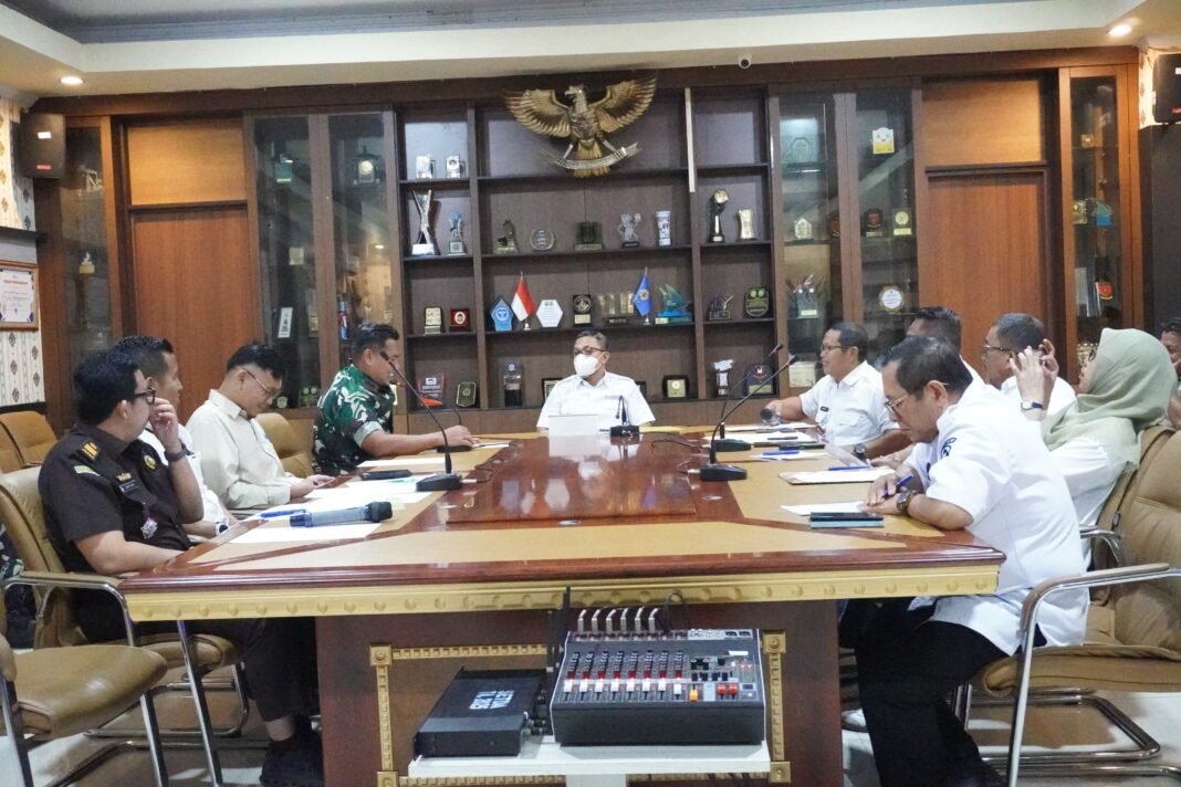 Antisipasi Lonjakan Harga Jelang Idul Fitri, Bupati Jeneponto Gelar Rapat Forkopimda Diperluas
