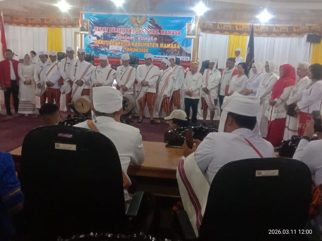 Rapat Paripurna DPRD Warnai Peringatan Hari Jadi ke-24 Kabupaten Mamasa