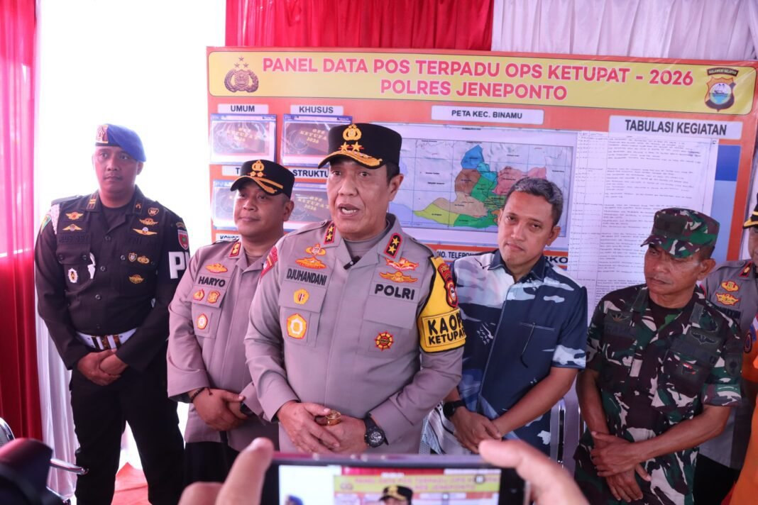 Bupati Jeneponto Dampingi Kapolda Sulsel Tinjau Pos Pam Terpadu, Antisipasi Padatnya Arus Mudik