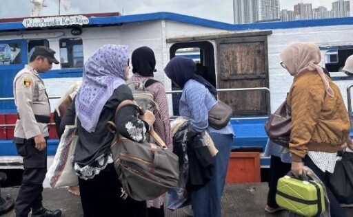13 Personel (Posyan) Kali Adem, Lakukan Giat Pengamanan dan Pelayanan di Dermaga Pelabuhan Muara Angke