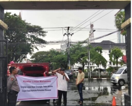 Kasat Narkoba Polrestabes Makassar Digoyang Isu “Tangkap-Lepas” Liquid Sintetis, Ada Bau Amis Uang! Kasat Narkoba Polrestabes Makassar Digoyang Isu “Tangkap-Lepas” Liquid Sintetis, Ada Bau Amis Uang!