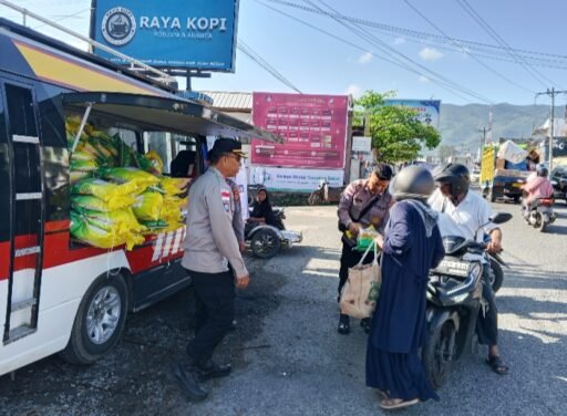Jelang Hari Raya Idul Fitri, Polda Aceh Gelar Pangan Murah Untuk Warga Kurang Mampu* | Kompas.sbs.-News