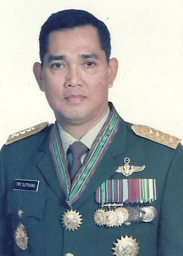 Jenderal TNI (Purn) H. Try Sutrisno Tutup Usia, TNI AD Berduka