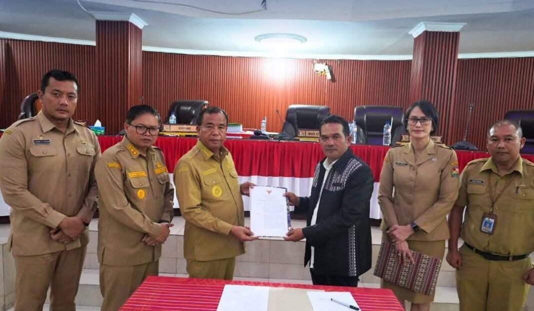 Bupati Karo Sampaikan Nota Penjelasan Perubahan Program Pembentukan Perda Tahun 2026 di Rapat Paripurna DPRD