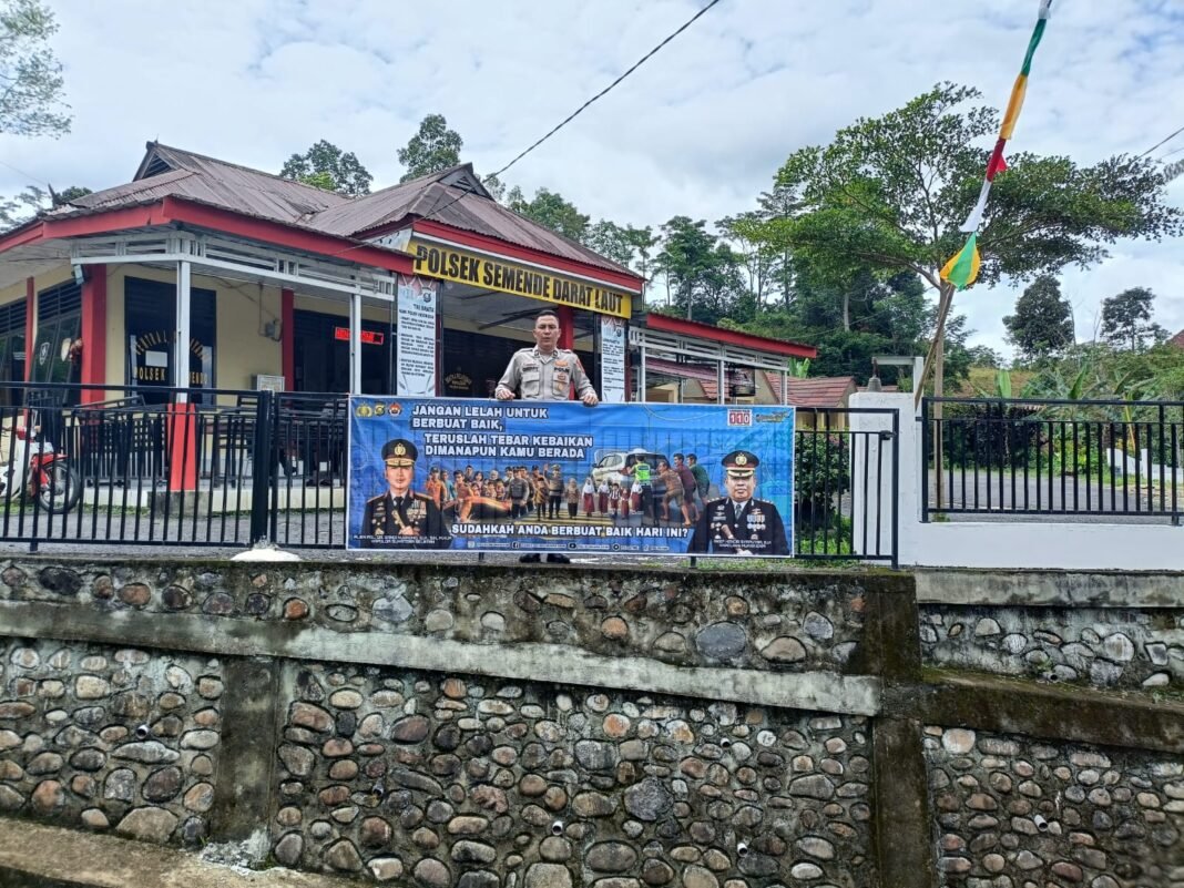 Tebarkan Pesan Moral, Polres Muara Enim Pasang Banner “Jangan Lelah Untuk Berbuat Baik” di Seluruh Mako