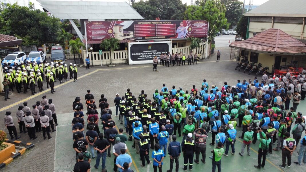 Polres Priok, Perkuat Kesiapsiagaan Lewat Simulasi Sispam Mako Sabuk Kamtibmas Jaga Lingkungan