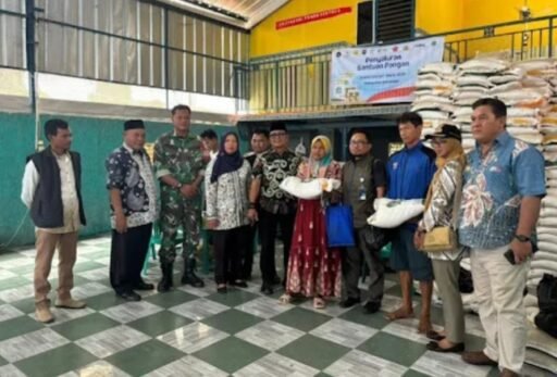 Bulog Indramayu Targetkan Penyaluran Bantuan Pangan Tuntas 30 Mei Bulog Indramayu Targetkan Penyaluran Bantuan Pangan Tuntas 30 Mei