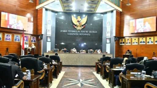 DPRD Indramayu Bahas Pandangan Umum Fraksi terhadap Dua Raperda Strategis DPRD Indramayu Bahas Pandangan Umum Fraksi terhadap Dua Raperda Strategis