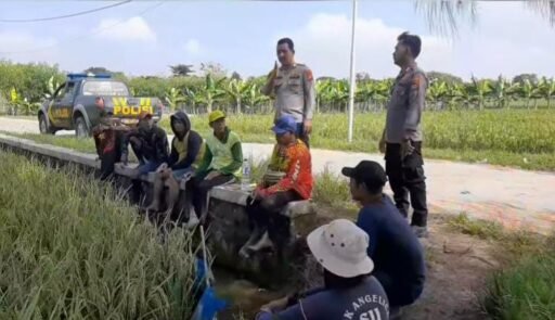 Cegah Curanmor di Lahan Pertanian, Polsek Juntinyuat Dekati Petani Lewat Sambang Kamtibmas Cegah Curanmor di Lahan Pertanian, Polsek Juntinyuat Dekati Petani Lewat Sambang Kamtibmas