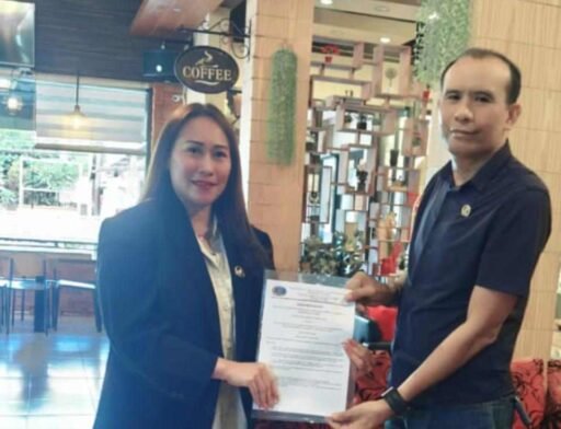 Penyerahan SK Ketua DPC PERADI PASNI Denpasar, Tegaskan Komitmen Membangun Advokat Muda Berintegritas Penyerahan SK Ketua DPC PERADI PASNI Denpasar, Tegaskan Komitmen Membangun Advokat Muda Berintegritas