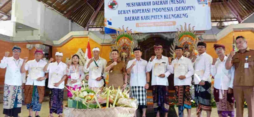 Pengurus Terpilih Harus Merangkul Seluruh Gerakan Koperasi, Sekaligus Mampu Jalin Koordinasi Dengan Pemda Pengurus Terpilih Harus Merangkul Seluruh Gerakan Koperasi, Sekaligus Mampu Jalin Koordinasi Dengan Pemda