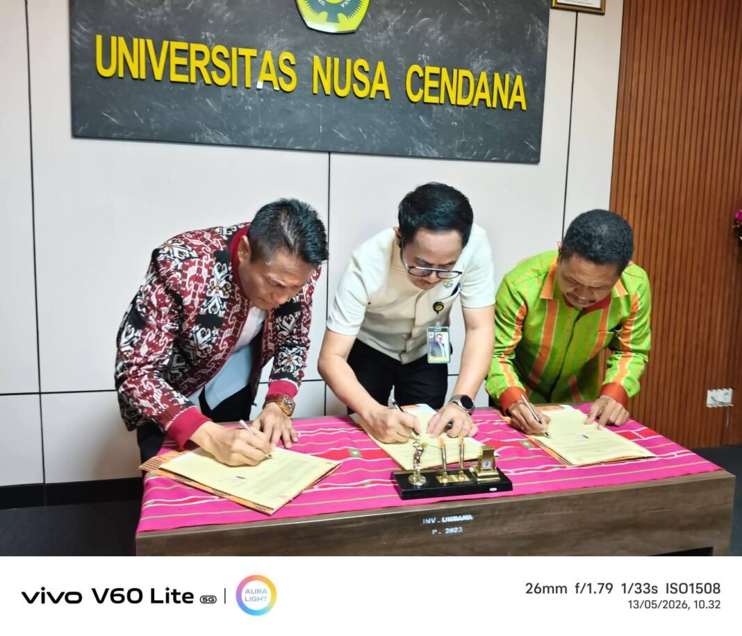 Paulus Henuk Satukan Pendidikan, Kesehatan, dan Rohani dalam Sehari Penuh Agenda Strategis Paulus Henuk Satukan Pendidikan, Kesehatan, dan Rohani dalam Sehari Penuh Agenda Strategis
