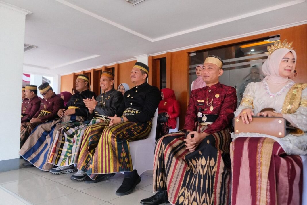 Bupati Bantaeng Hadiri Upacara Hari Pendidikan Nasional Bupati Bantaeng Hadiri Upacara Hari Pendidikan Nasional