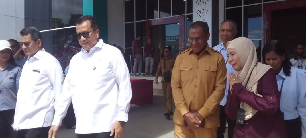 Wamen PAN-RB RI meninjau langsung Seleksi SDM Koperasi Merah Putih Wamen PAN-RB RI meninjau langsung Seleksi SDM Koperasi Merah Putih