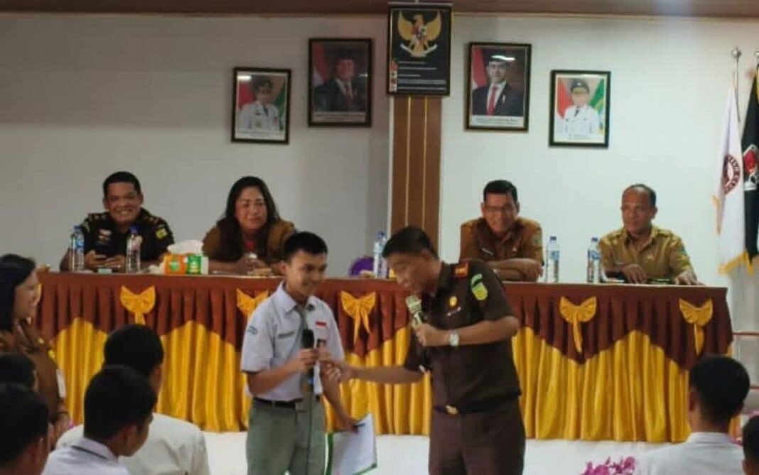 Normawati Martina Ginting S.Pd : Sebuah Kehormatan dan Kebanggaan Program JMS di SMAN 1 Berastagi Normawati Martina Ginting S.Pd : Sebuah Kehormatan dan Kebanggaan Program JMS di SMAN 1 Berastagi