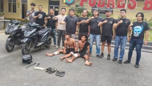 Polres Binjai Ringkus Dua Pelaku Begal Sadis yang Resahkan Warga, Pasca Aksi Protes ‘Binjai Darurat Begal’ Polres Binjai Ringkus Dua Pelaku Begal Sadis yang Resahkan Warga, Pasca Aksi Protes ‘Binjai Darurat Begal’