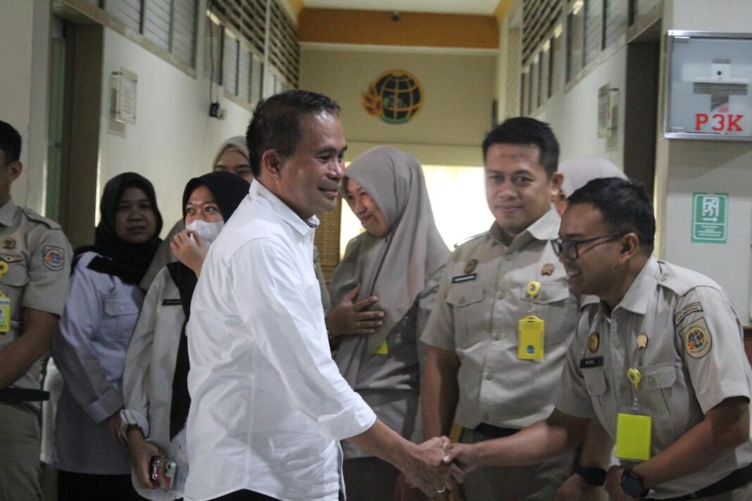 Monitoring dan Evaluasi di Kantor Pertanahan Kabupaten Bantaeng Monitoring dan Evaluasi di Kantor Pertanahan Kabupaten Bantaeng