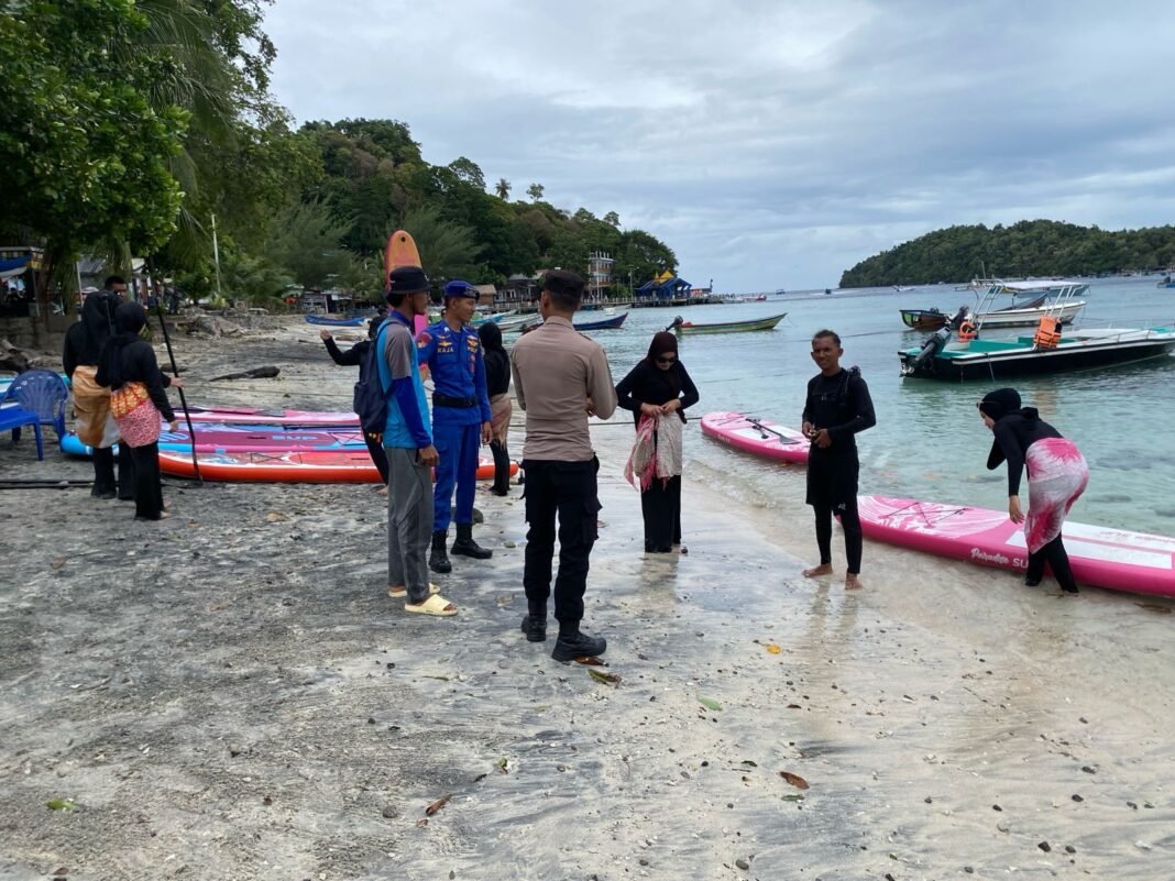 Cegah Guantibmas Saat Libur Panjang, Polres Sabang Intensifkan Patroli di Destinasi Wisata | Kompas.SBS. Cegah Guantibmas Saat Libur Panjang, Polres Sabang Intensifkan Patroli di Destinasi Wisata | Kompas.SBS.