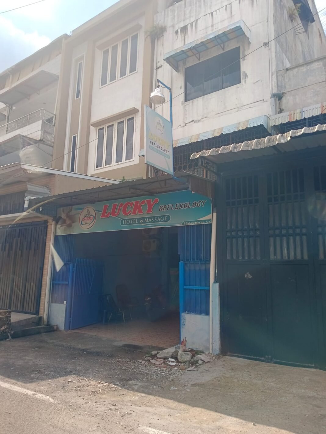 Buka 1×24 Jam Sebagai Hotel dan Merangkap Spa, Bebas Beroperasi Tawarkan Pekerja Wanita di Bawah Umur Buka 1×24 Jam Sebagai Hotel dan Merangkap Spa, Bebas Beroperasi Tawarkan Pekerja Wanita di Bawah Umur