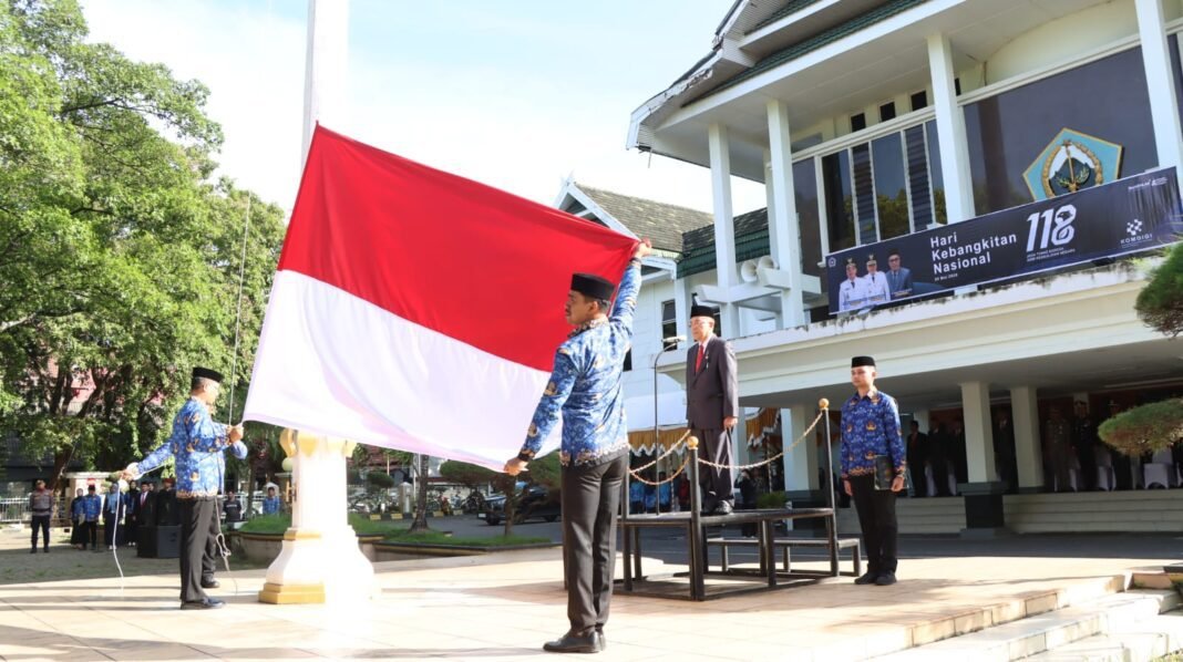 Pemkab Bantaeng Gelar Upacara Peringatan Hari Kebangkitan Nasional ke-118 Tahun 2026 Pemkab Bantaeng Gelar Upacara Peringatan Hari Kebangkitan Nasional ke-118 Tahun 2026