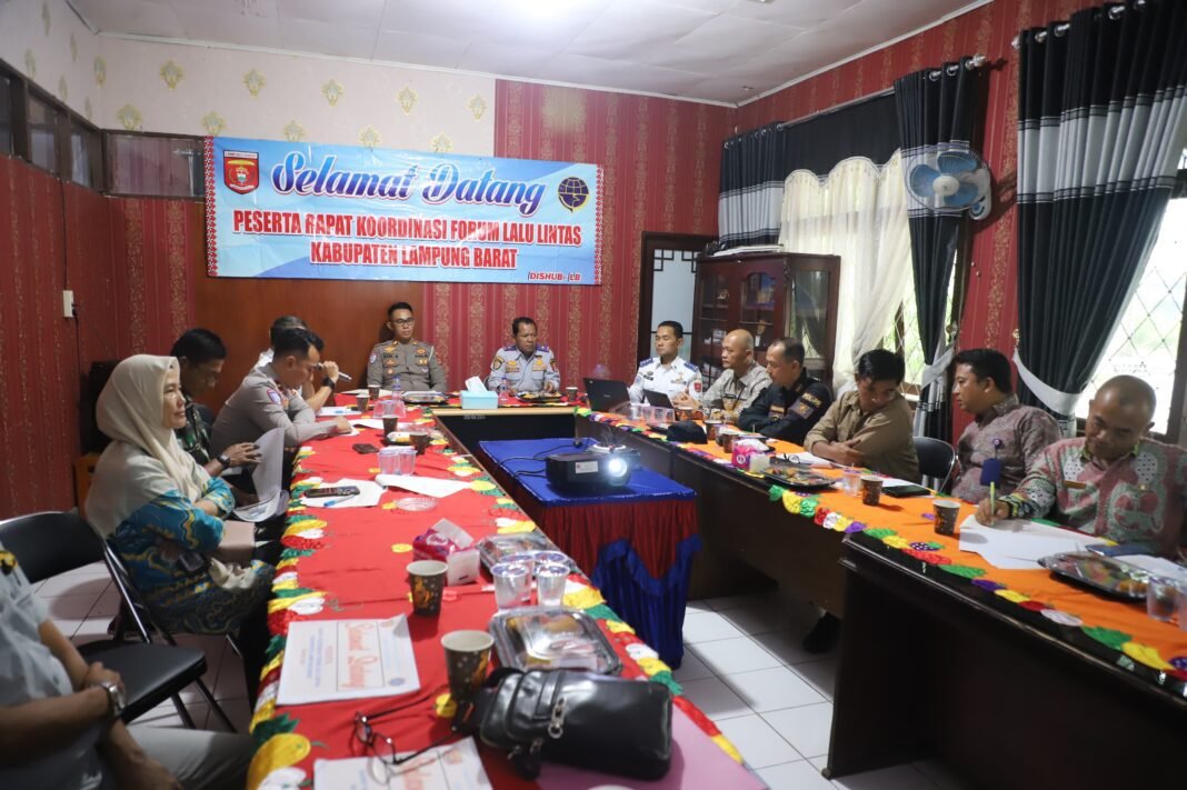 Dishub Lampung Barat Buka Forum Lalu Lintas, Dorong Sinergi Lima Pilar Keselamatan Jalan. Dishub Lampung Barat Buka Forum Lalu Lintas, Dorong Sinergi Lima Pilar Keselamatan Jalan.