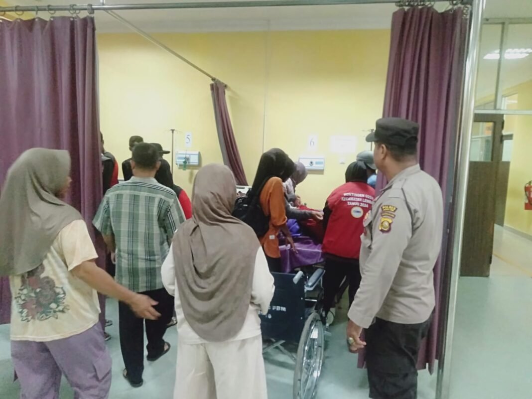 Petir Merenggut Nyawa Petani di Lembak, Satu Meninggal dan Enam Dirawat Intensif Petir Merenggut Nyawa Petani di Lembak, Satu Meninggal dan Enam Dirawat Intensif