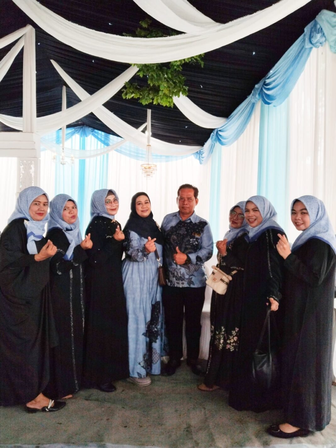 Pernikahan Putra Ketum Laskar Sangidu Putih Meriah dengan Nuansa Adat Betawi Pernikahan Putra Ketum Laskar Sangidu Putih Meriah dengan Nuansa Adat Betawi