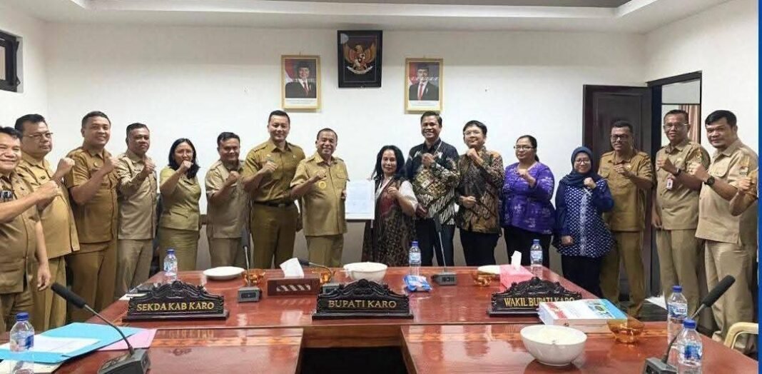 Tuntaskan Pemeriksaan LKPD TA 2025, Bupati Karo Terima Tim BPK RI Perwakilan Sumut dalam Exit Meeting Tuntaskan Pemeriksaan LKPD TA 2025, Bupati Karo Terima Tim BPK RI Perwakilan Sumut dalam Exit Meeting