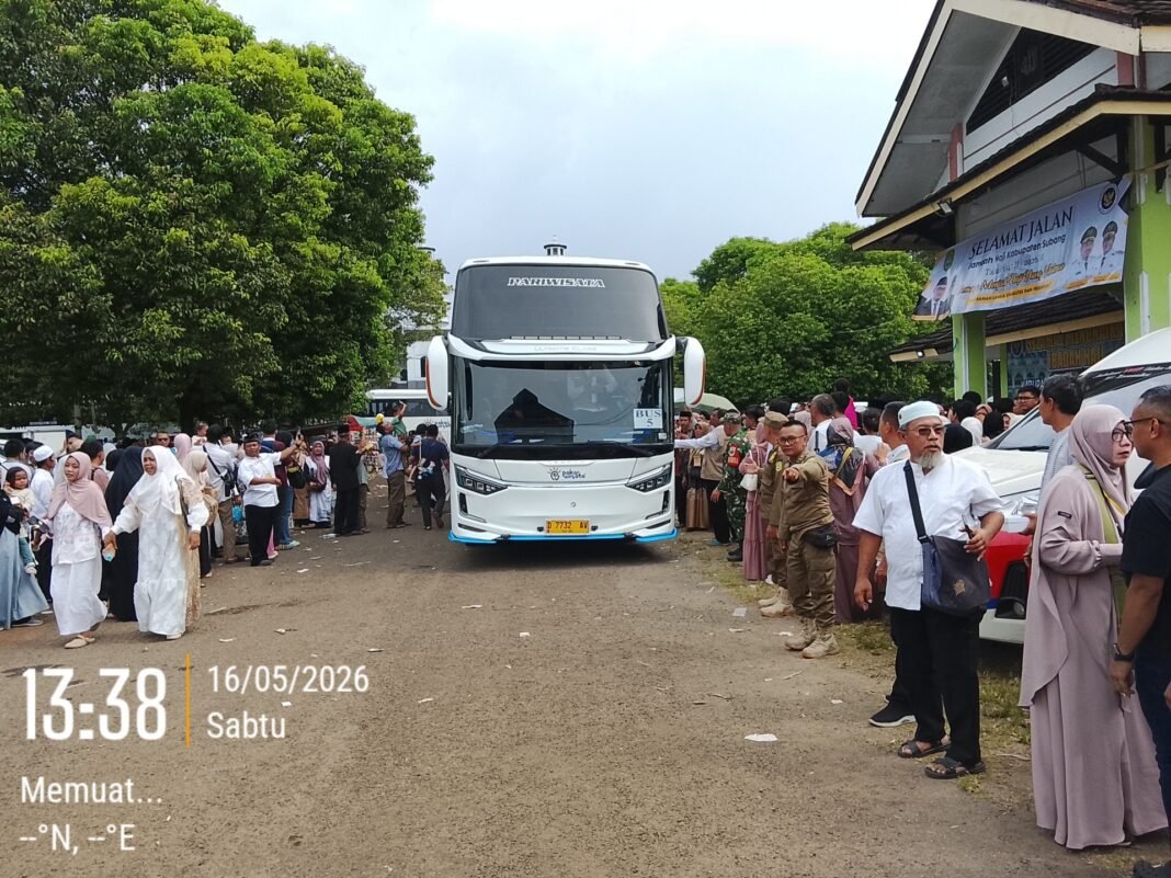 444 Calon Jemaah Haji Asal Kabupaten Subang Di berangkatkan ,Kloter 34 Tahun 2026 444 Calon Jemaah Haji Asal Kabupaten Subang Di berangkatkan ,Kloter 34 Tahun 2026